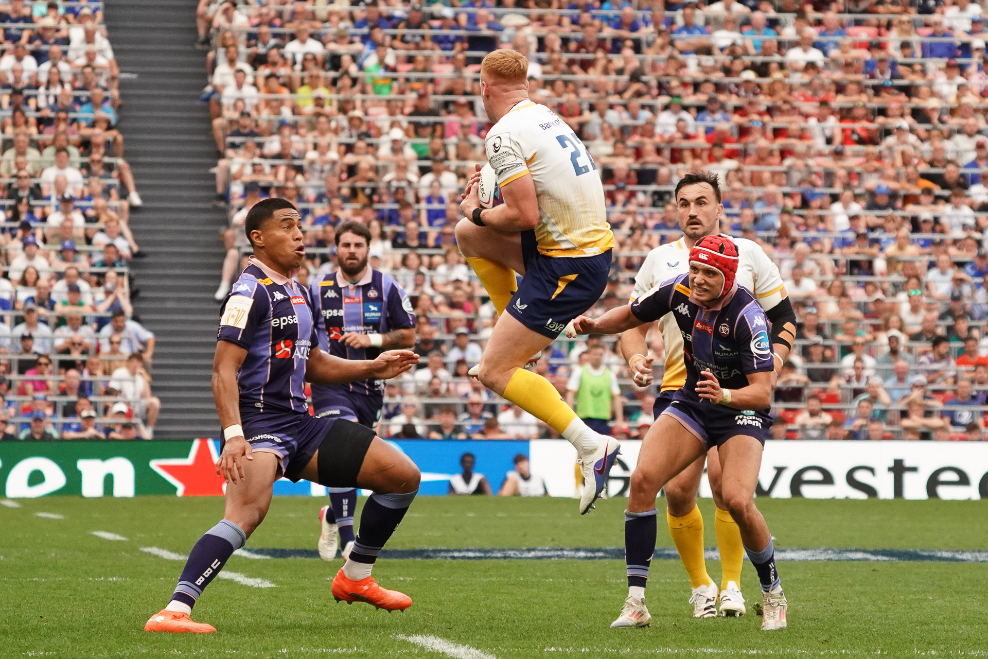 Fotografía de rugby durante una competición deportiva